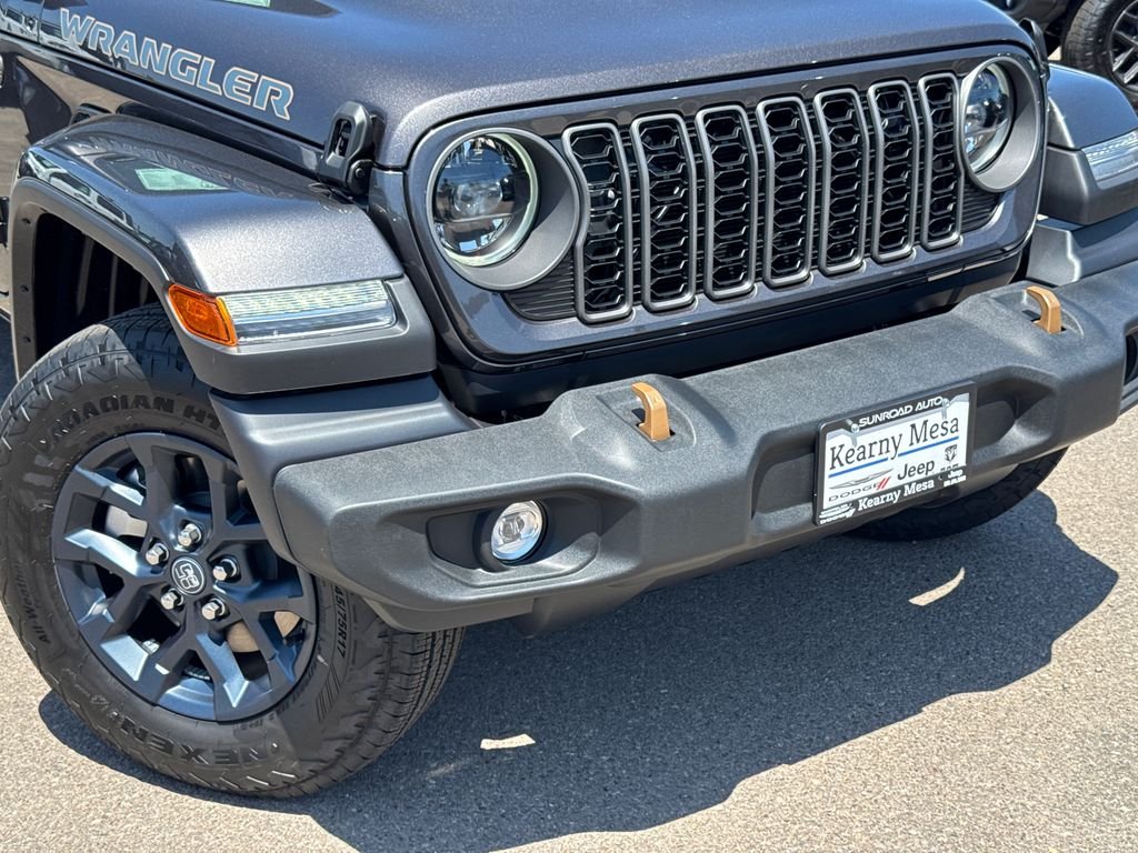 New 2026 Granite Crystal Metallic Clear-Coat Exterior Paint Jeep 85th Anniversary Edition image 6