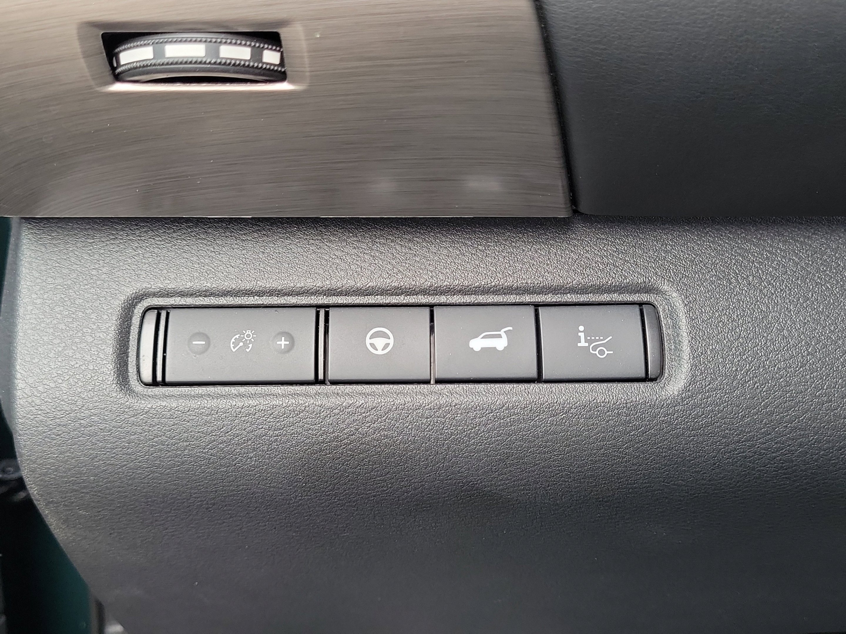 Used 2024 Obsidian Green Pearl Nissan Platinum image 25