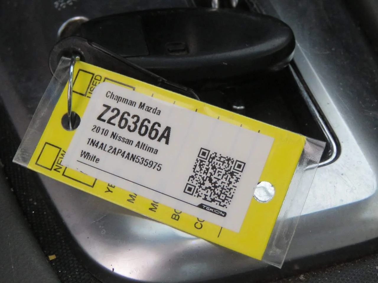 Used 2010 Winter Frost Nissan 2.5 S image 11