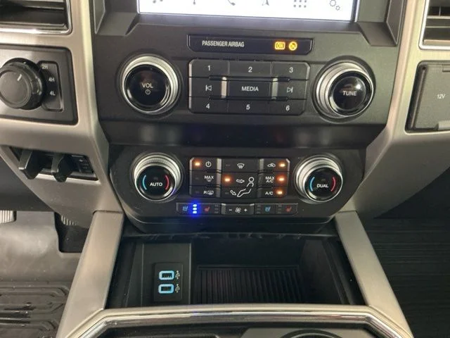 Used 2019 Black Ford Platinum image 24