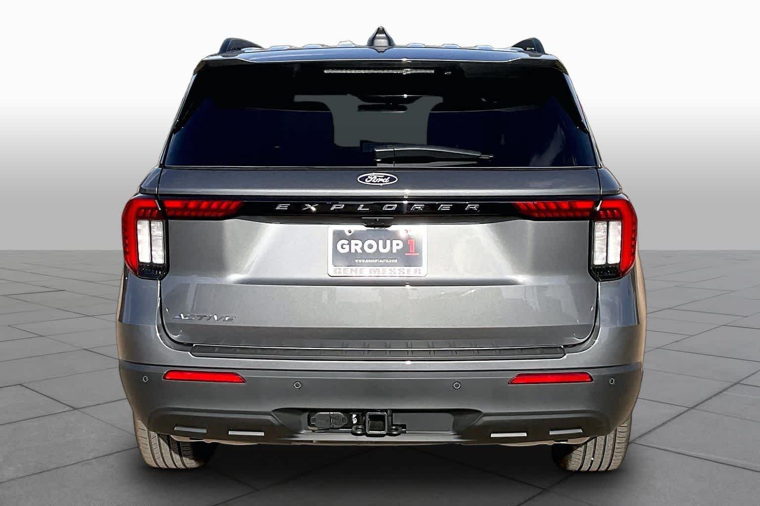 New 2027 Carbonized Gray Metallic Ford Active image 4