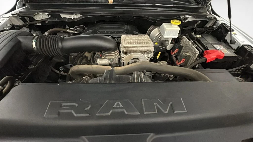 Used 2022 White Ram Laramie image 15