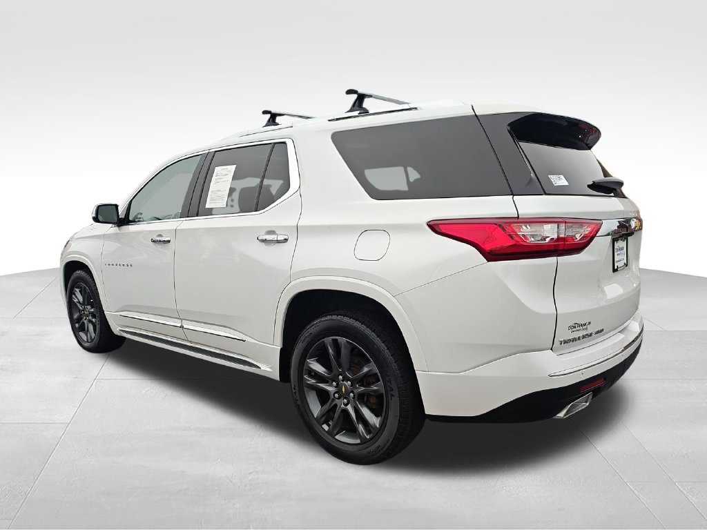 Used 2019 White Chevrolet High Country image 3