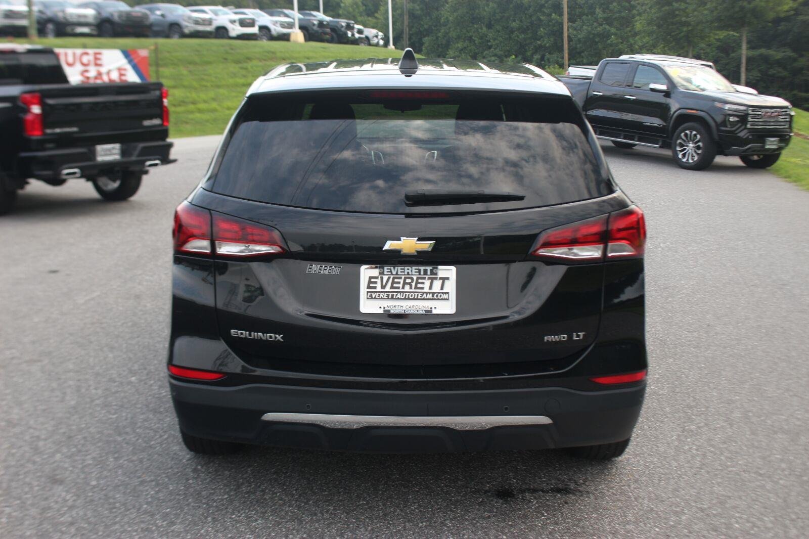 Used 2024 Mosaic Black Metallic Chevrolet LT image 7