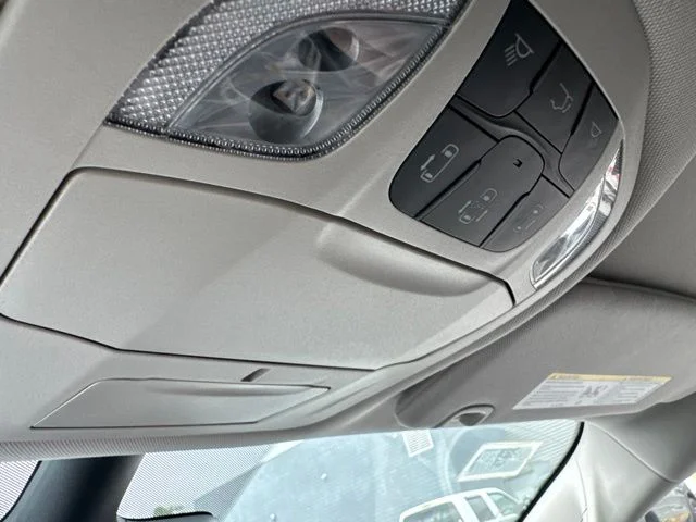 Used 2024 White Chrysler Touring L image 20