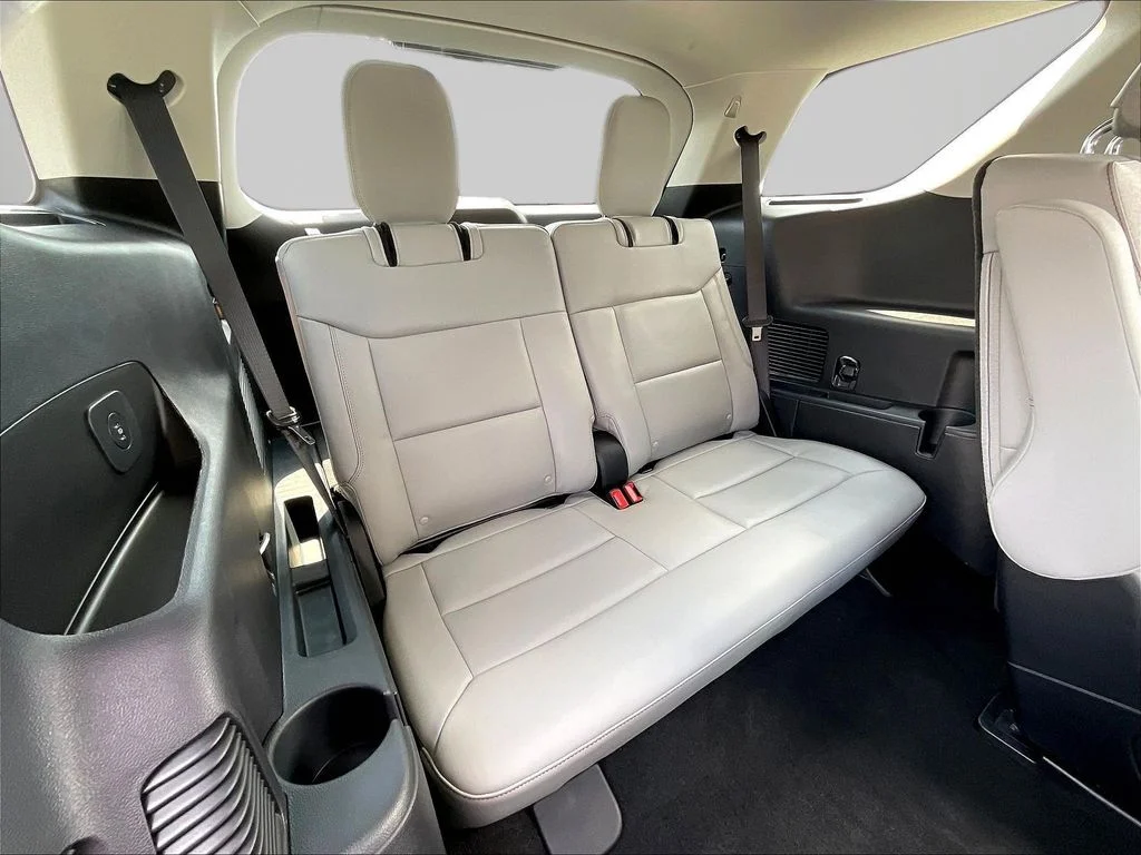 New 2026 Carbonized Gray Metallic Ford Active image 35