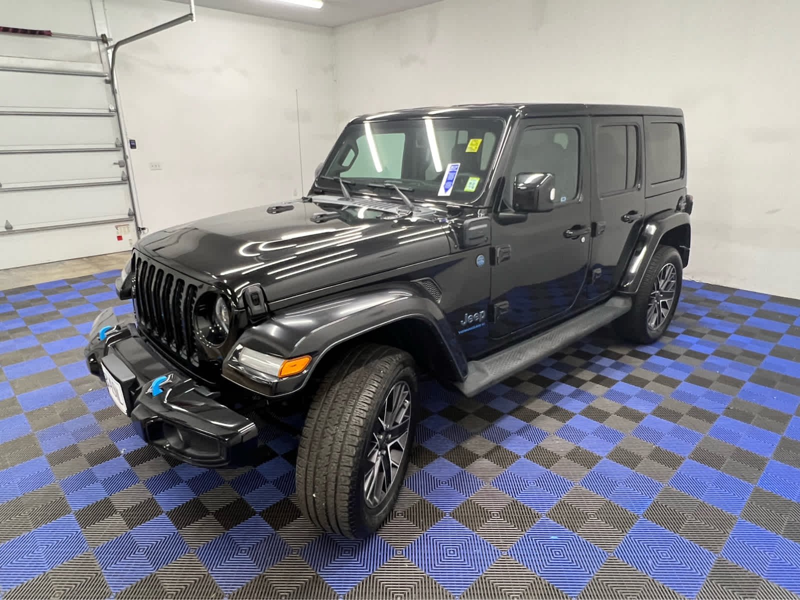 Used 2023 Black Clearcoat Jeep Sahara High Altitude image 10