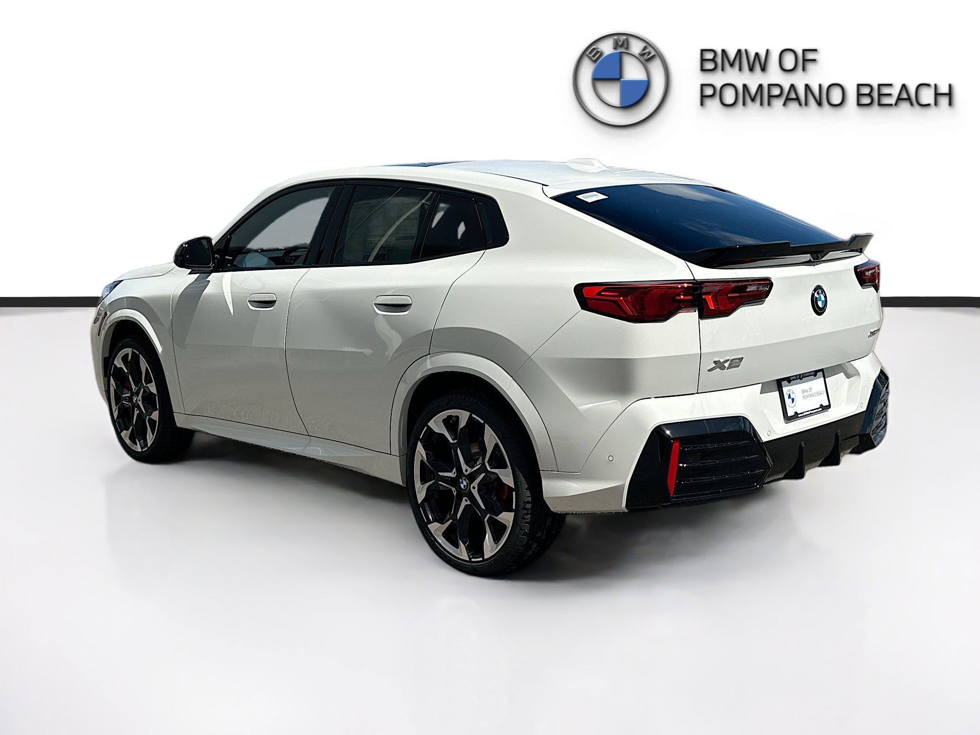 New 2026 Alpine White BMW xDrive28i image 4