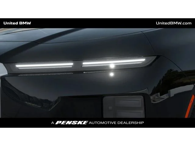 New 2027 Black Sapphire Metallic BMW 740 image 6