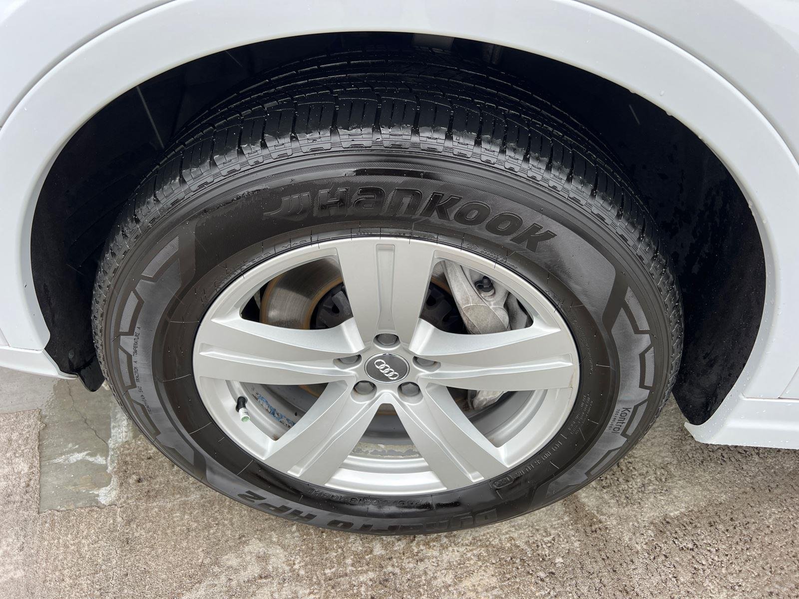 Used 2019 Glacier White Metallic Audi Premium image 11