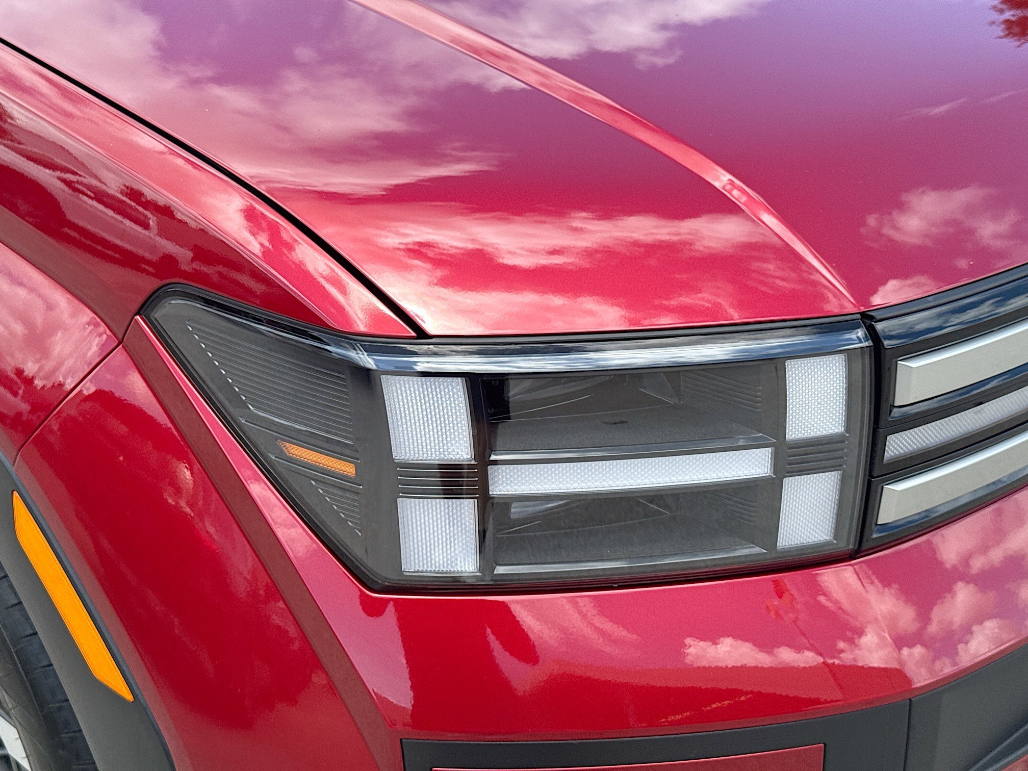 Used 2024 Ultimate Red Hyundai SEL image 31