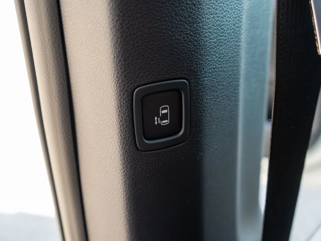 New 2027 Snow White Pearl Kia SX image 16
