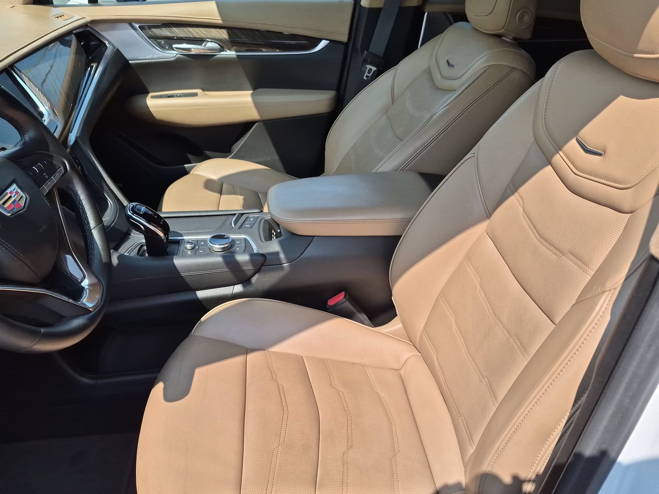 Used 2023 Crystal White Tricoat Cadillac AWD Premium Luxury image 15