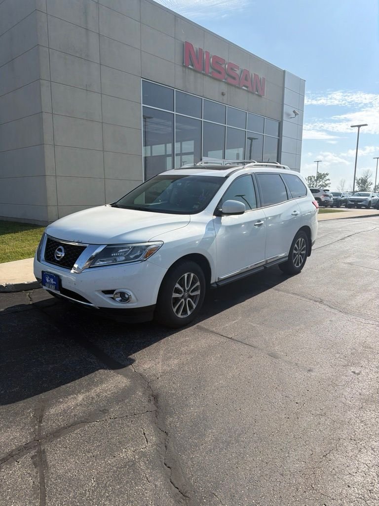 Used 2013 Moonlight White Nissan SL image 6