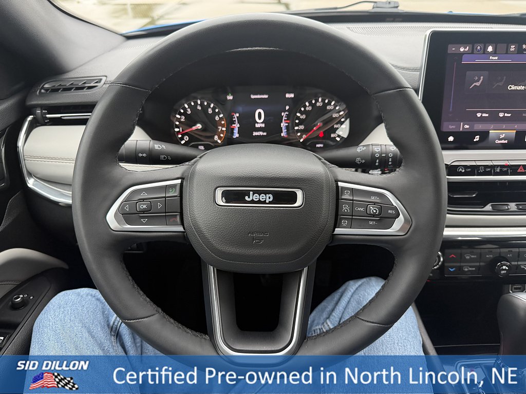 Used 2023 Laser Blue Pearl Coat Jeep Limited image 12