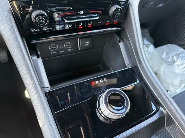 New 2026 Silver Zynith Exterior Paint Jeep Laredo image 19