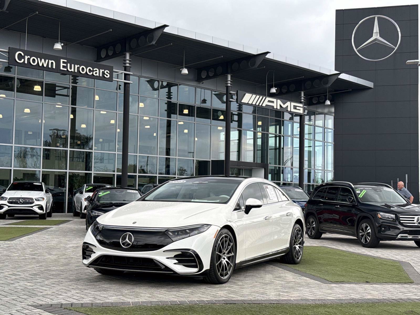 Used 2023 MANUFAKTUR Diamond White Metallic Mercedes-Benz 580 image 1