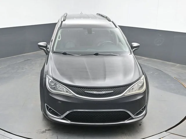 Used 2017 Gray Chrysler Touring L Plus image 13
