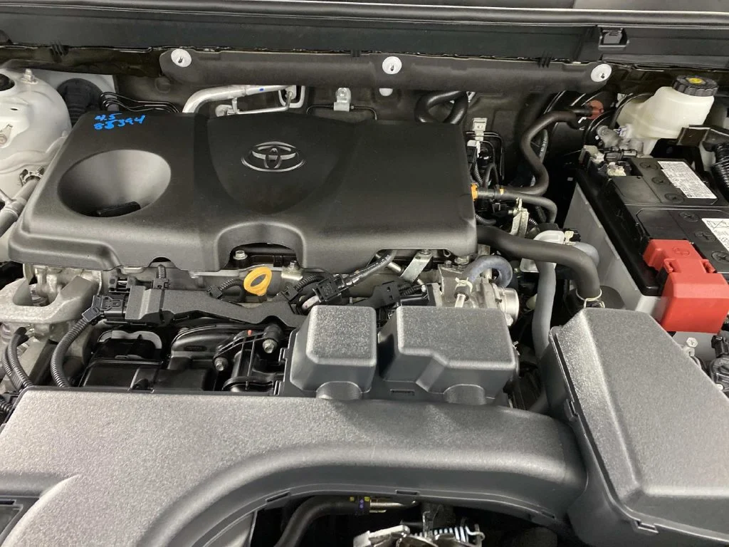 Used 2024 Ice Toyota LE image 30