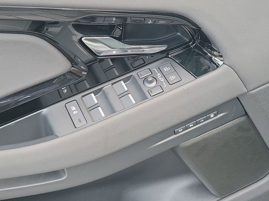 2026 Land Rover Range Rover Evoque S - Photo 24