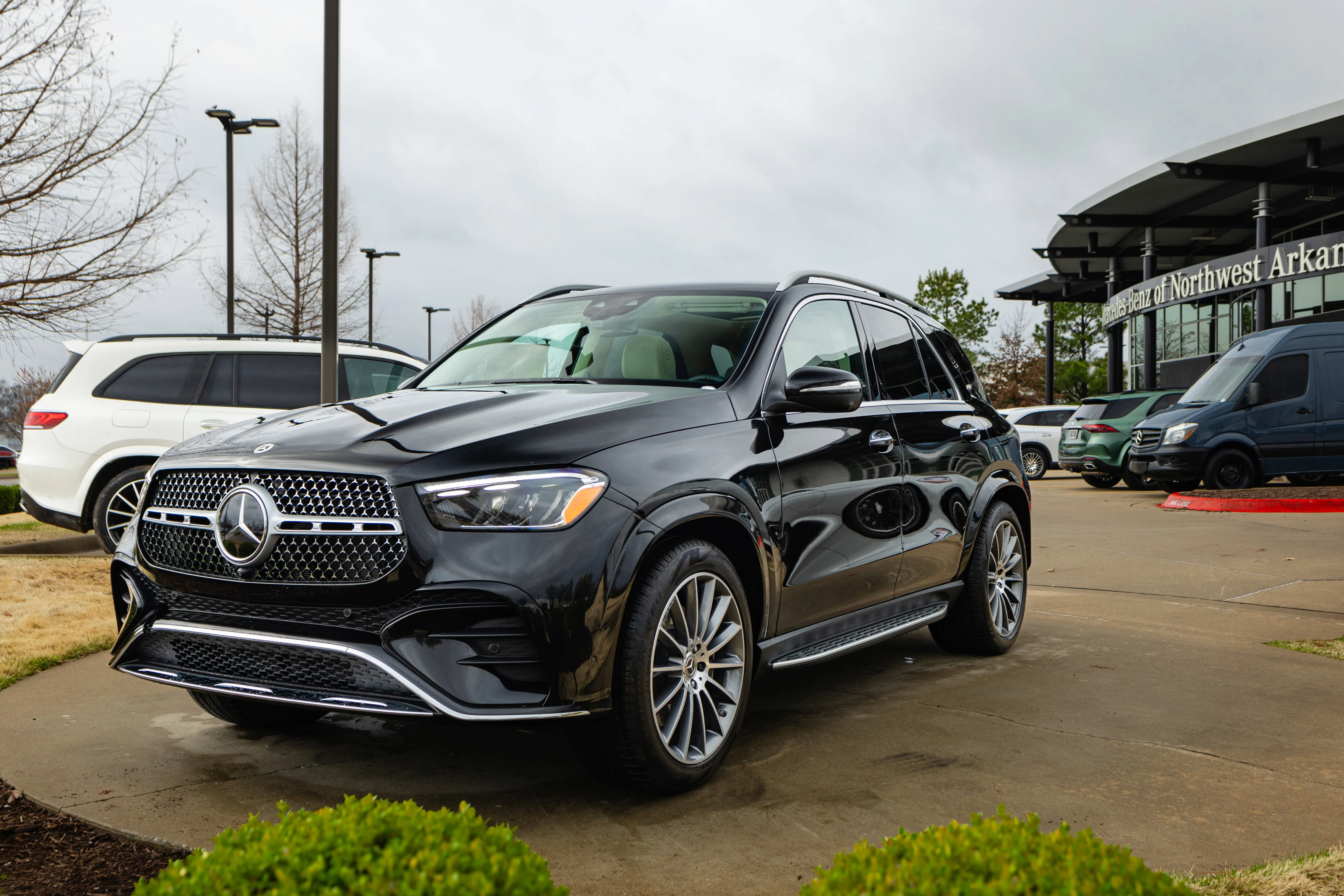 Used 2026 Obsidian Black Mercedes-Benz GLE 450 image 4