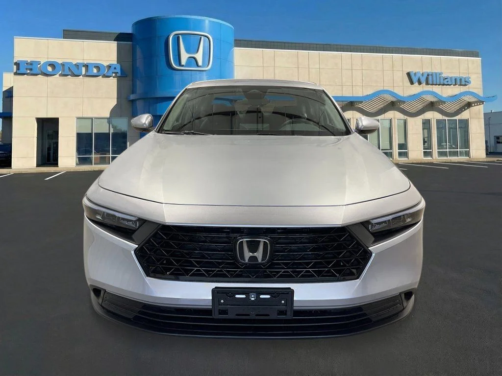 2025 Honda Accord LX - Photo 9