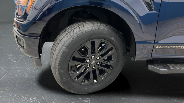 Used 2024 Antimatter Blue Metallic Ford XLT image 34