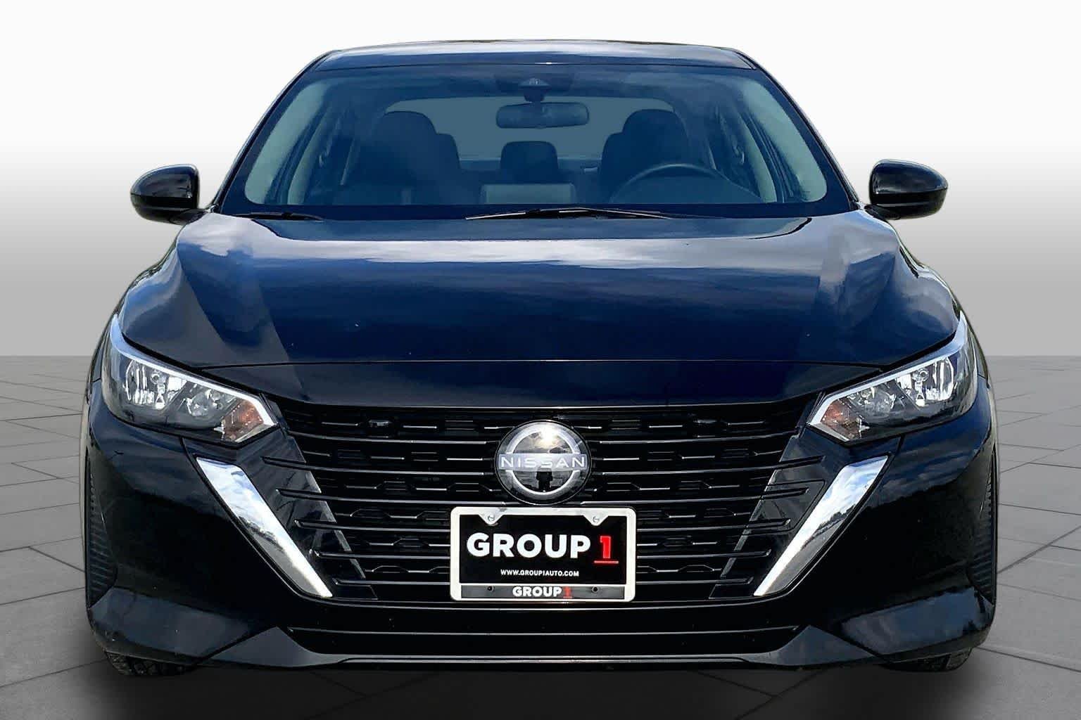Used 2024 Super Black Nissan SV image 4