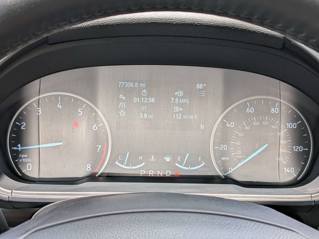 Used 2019 Black Ford SE image 30