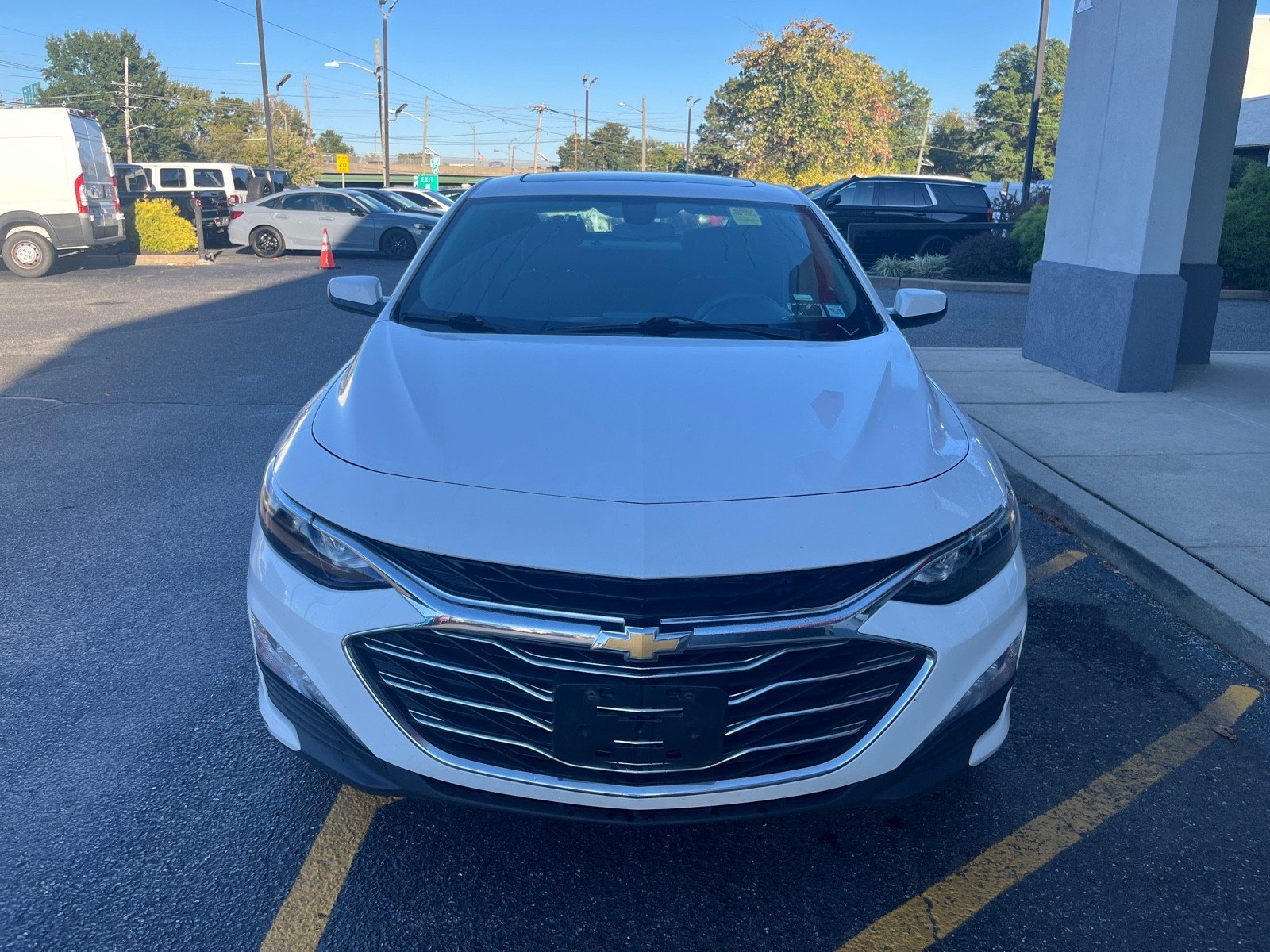 2022 Chevrolet Malibu 1LT photo 2