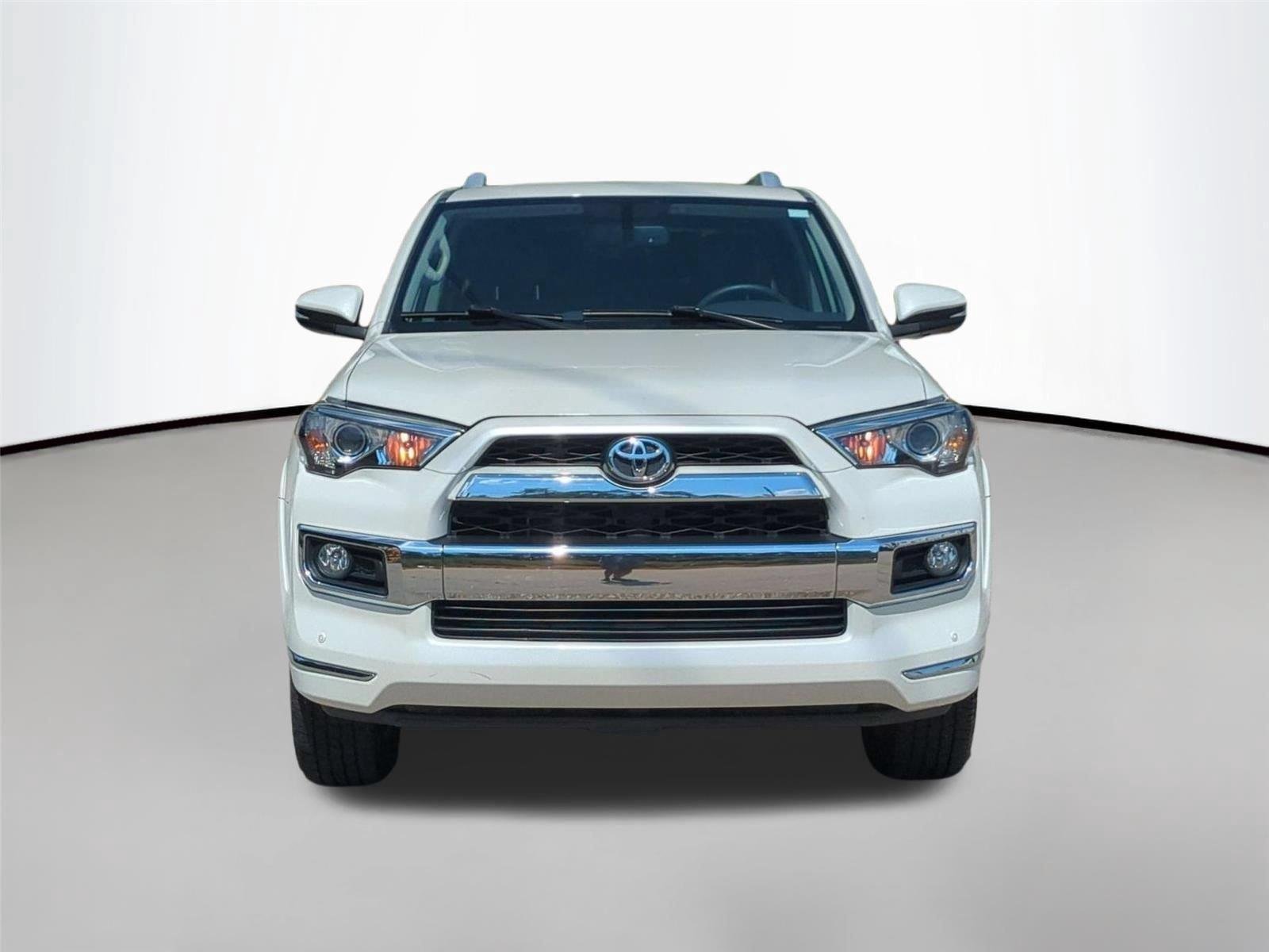 Used 2019 Blizzard Pearl Toyota Limited image 8