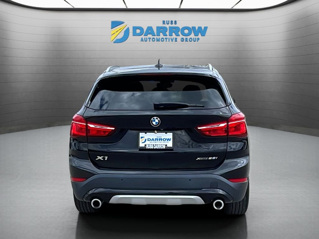 Used 2022 Black BMW xDrive28i image 4