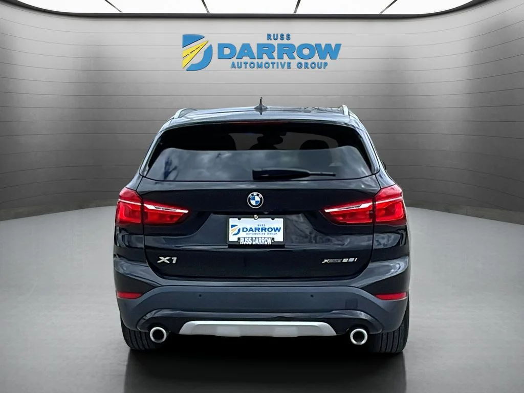 Used 2022 Black BMW xDrive28i image 4