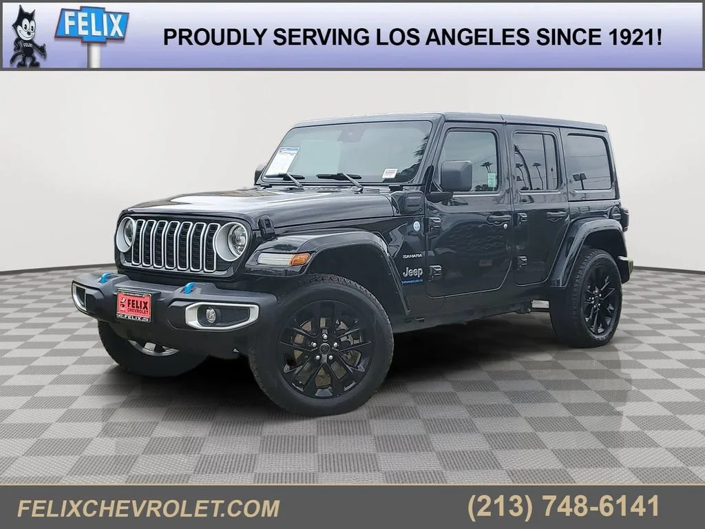 Used 2024  Jeep Sahara image 1