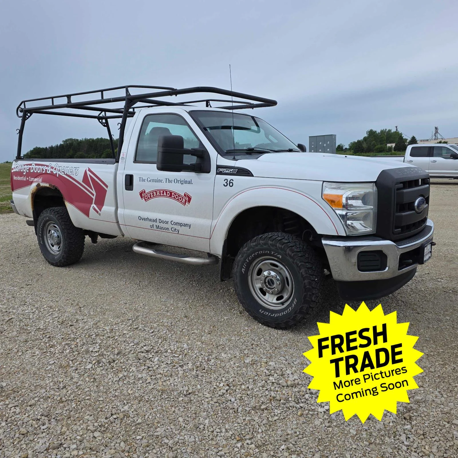 Used 2015 Oxford White FORD  image 2