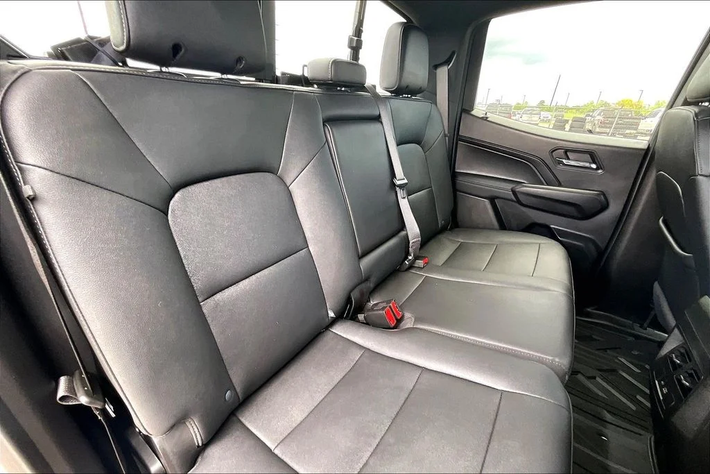 Used 2024 White Chevrolet LT image 22