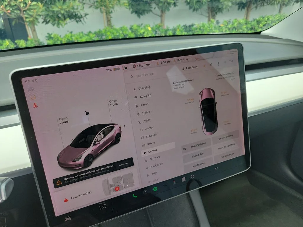 Used 2021 White Tesla Standard Range Plus image 20