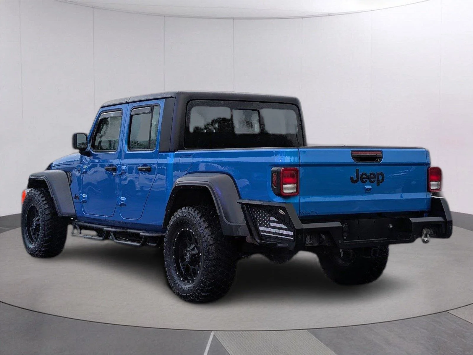 Used 2024 Hydro Blue Pearlcoat Jeep Sport image 3