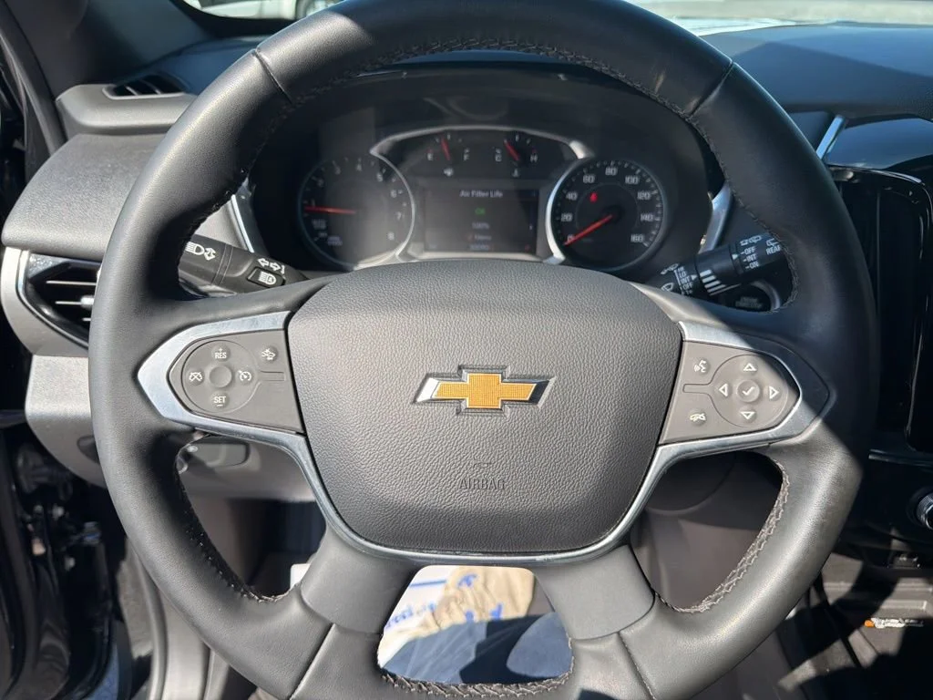 Used 2023 Mosaic Black Metallic Chevrolet LT Cloth image 12