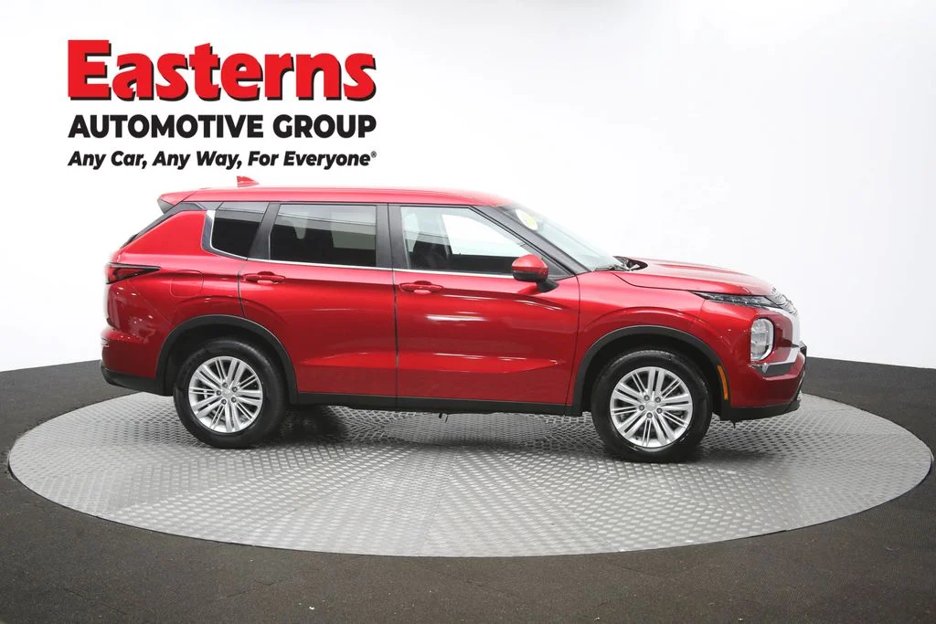 Used 2024 Red Mitsubishi ES image 45