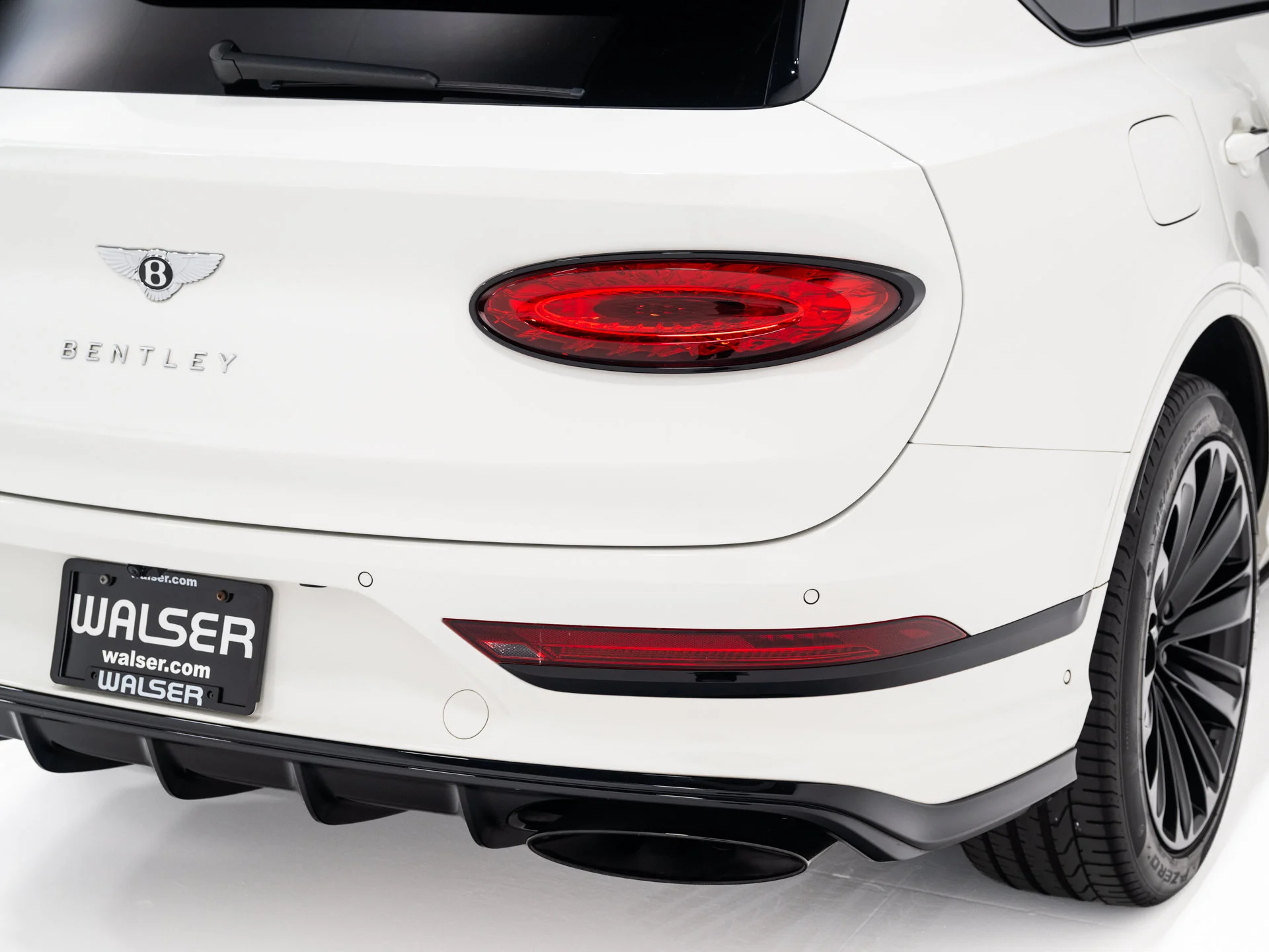Used 2021 Glacier White Bentley Speed image 25