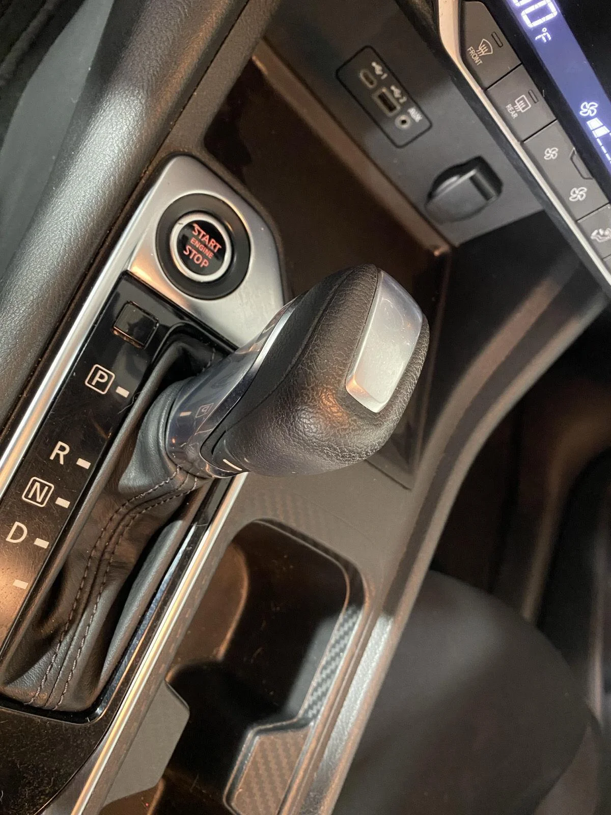 Used 2020 Scarlet Ember Tintcoat Nissan SV image 19