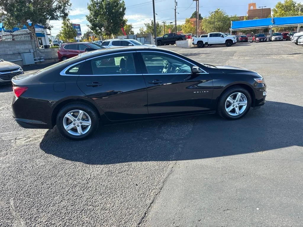 Used 2024 Black Chevrolet LT image 7