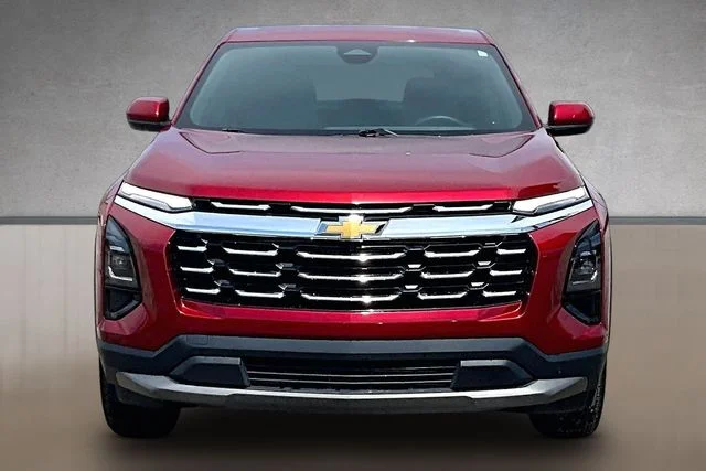 Used 2025 Red Chevrolet LT image 3