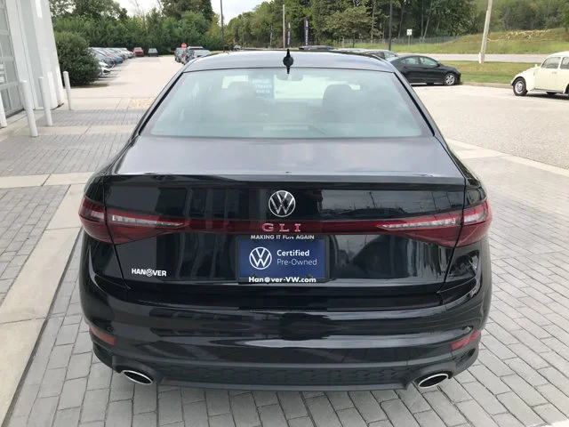 Certified Used 2025 Deep Black Pearl Volkswagen Autobahn image 7