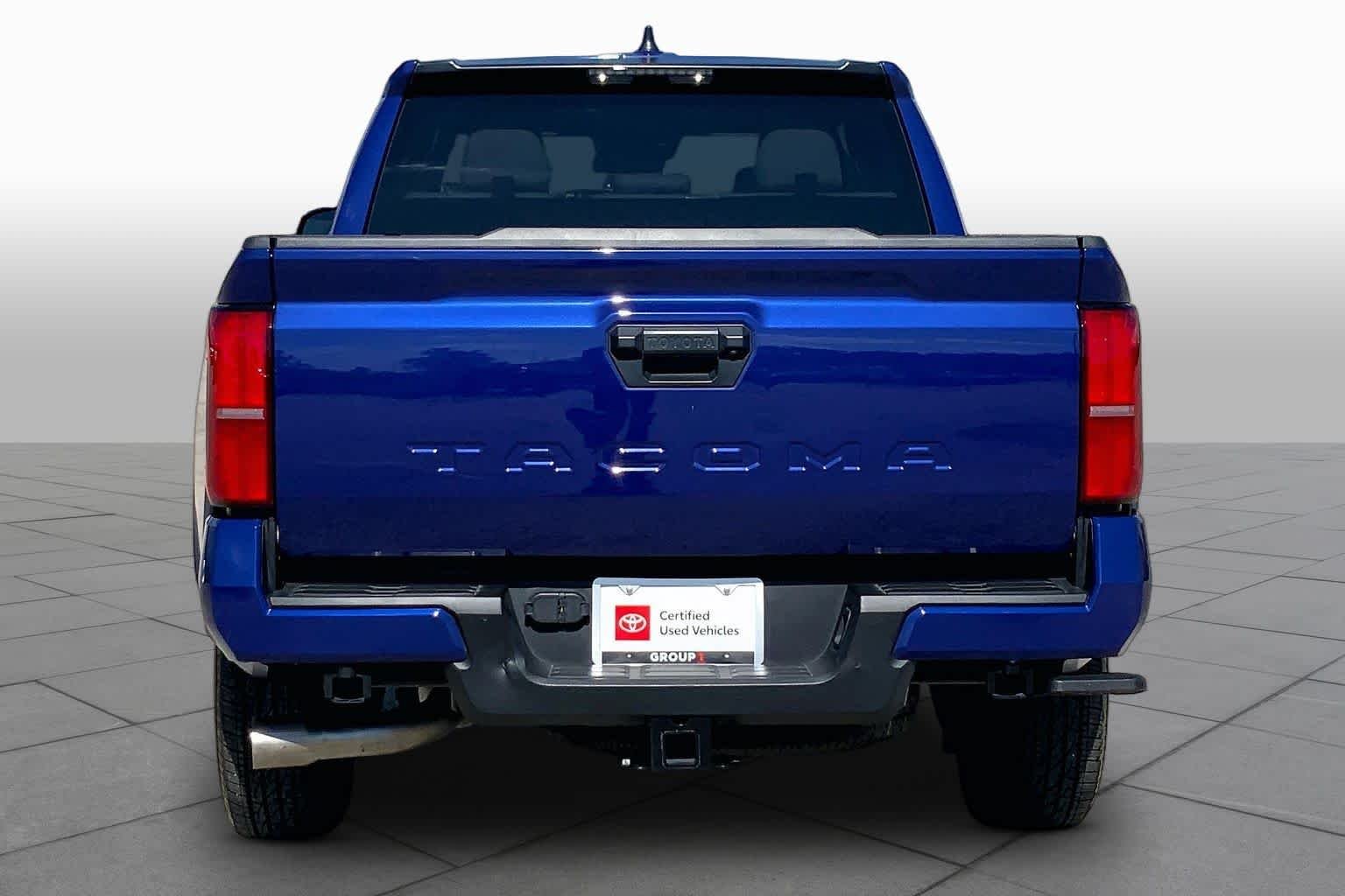 Used 2025 Blue Crush Metallic Toyota SR5 image 5