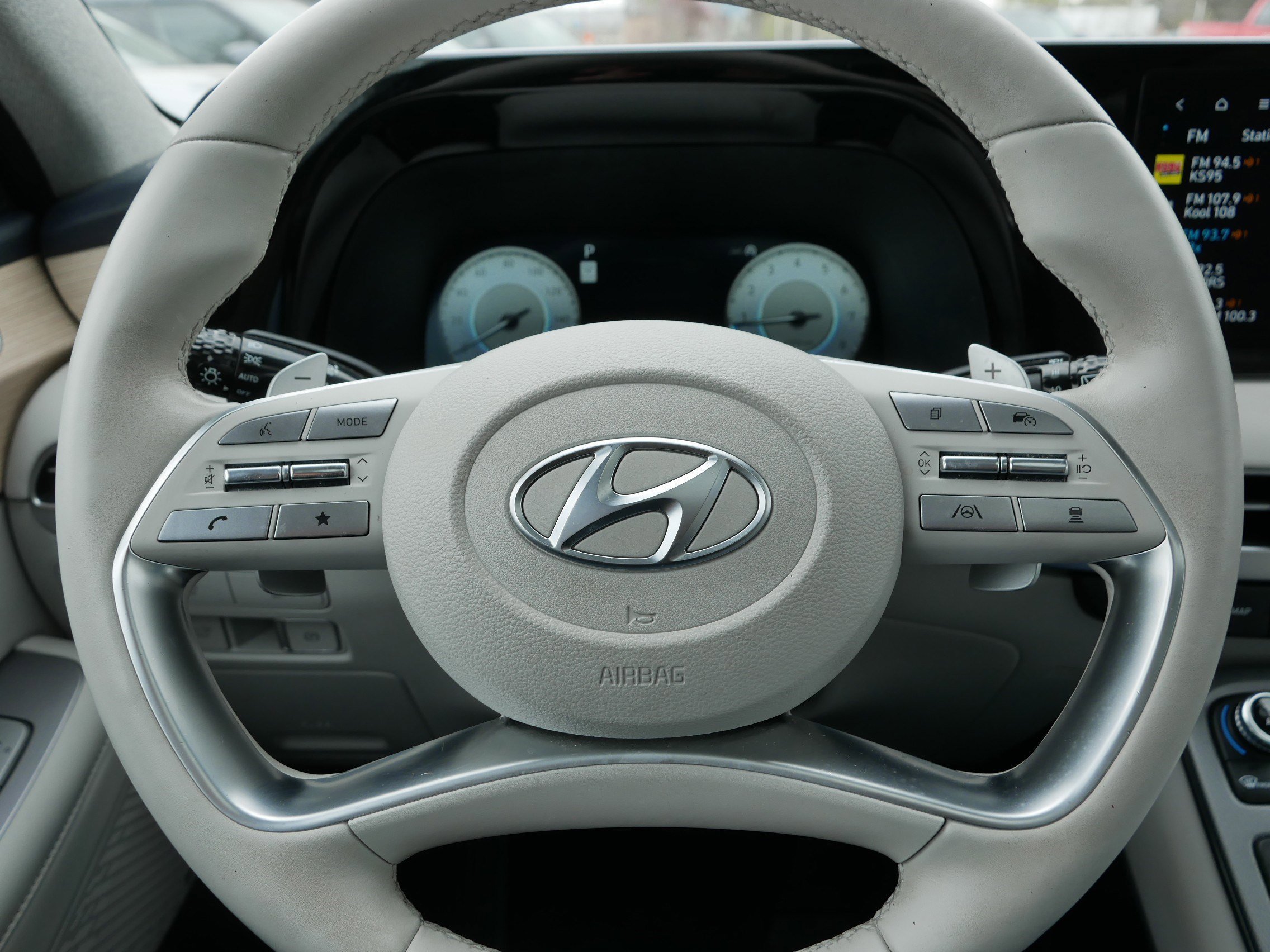 2023 Hyundai Palisade Limited - Photo 25