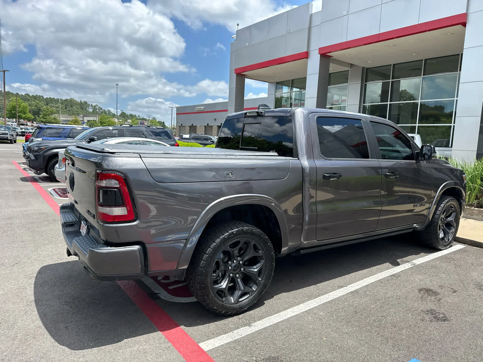Used 2023 Granite Crystal Metallic Clearcoat Ram Limited image 3