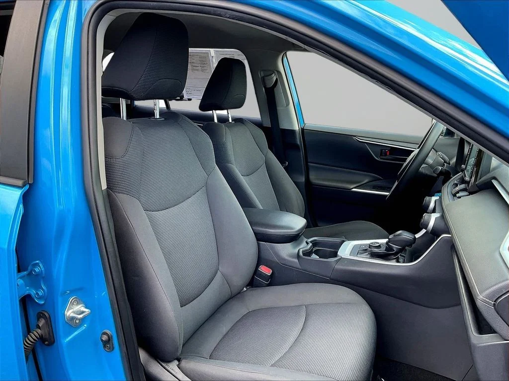Certified Used 2019 Blue Toyota LE image 32