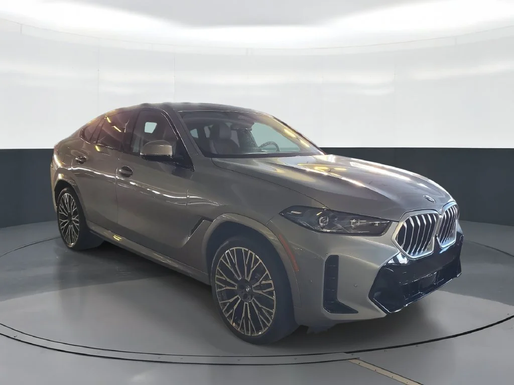 New 2027 Skyscraper Grey Metallic BMW xDrive40i image 2